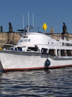 bilde nr.2 av Fest i Praha: Privat elvecruise med ubegrenset drikke aktivitet i Tsjekkia, lastet opp av leverandør