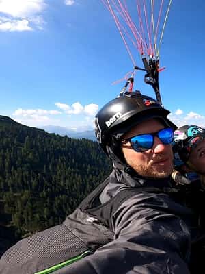 imagem n.2 de Neustift im Stubaital: Voo Super Combo de Parapente atividade em Innsbruck, carregada pelo fornecedor