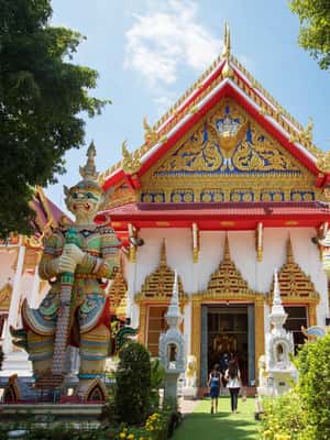 image n.2 of Bangkok: Temple Tour (Golden Buddha + Mini Reclining Buddha) activity in Bangkok, uploaded by supplier