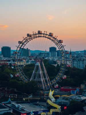 image n.2 of Vienna: Skip-the-cashier-desk-line Giant Ferris Wheel Ride activity in Vienna, uploaded by supplier