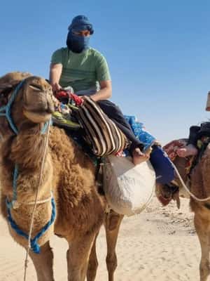 Image N°2 de Sahara Tunisie : Trekking à dos de chameau et Bivouac pour 2 Nignts activité à Gouvernorat de Médenine, publiée par le prestataire