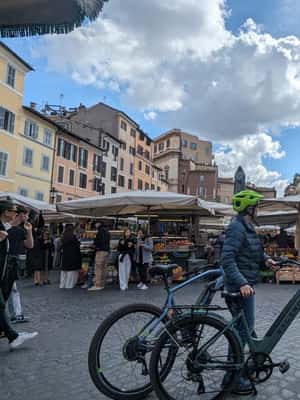 Image N°2 de Rome : Les points forts de la ville en vélo électrique activité à Rome, publiée par le prestataire