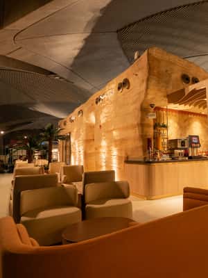 Obraz nr 2 z atrakcji Jordania Amman: wstęp do poczekalni premium na lotnisku Queen Alia Airport (AMM). w Amman, przesłany przez organizatora