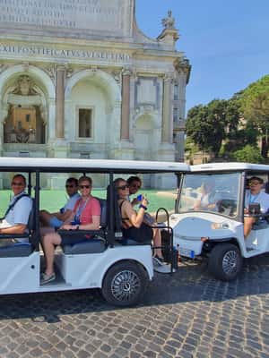 Image N°2 de Rome : visite des sites incontournables en voiturette de golf avec pizza et glace activité à Rome, publiée par le prestataire