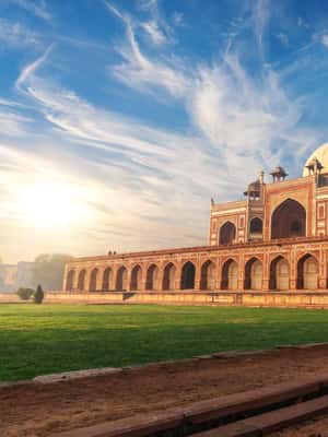 imagem n.2 de Delhi: City tour particular de 1 dia pela Nova e Velha Deli atividade em Nova Delhi, carregada pelo fornecedor