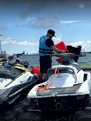 slika br. 2 iz kolekcije Sveobuhvatni pristup Brickell - Iznajmljivanje vodenih skutera i jahti aktivnosti u mjestu Miami, prenio opskrbni partner