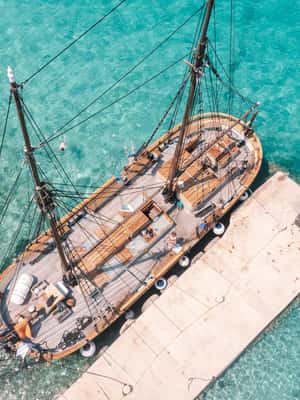 image n.2 of Zadar: Boat Tour with Unlimited Wine & 3 Stops activity in Zadar, uploaded by supplier