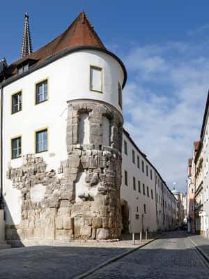 pilt nr 2/München:REGENSBURG KESKAJALINE KAUNIS-PRIVAALGA juhendatud ekskursioon autoga tegevusest Regensburg, üles laadinud tarnija