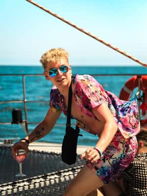 afbeelding n.2 van Sunny Beach, Bulgarije: Halve dag catamaran cruise op de Zwarte Zee activiteit in Sunny Beach, geüpload door aanbieder