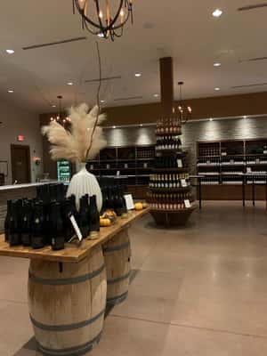 afbeelding n.2 van Wijn- en kaasmiddagwijntours in NOTL activiteit in Niagara-on-the-Lake, geüpload door aanbieder