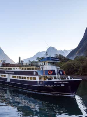 Obraz nr 2 z atrakcji Z Queenstown: Rejs po Milford Sound i 1-dniowa wycieczka autokarowa w Wyspa Południowa, przesłany przez organizatora