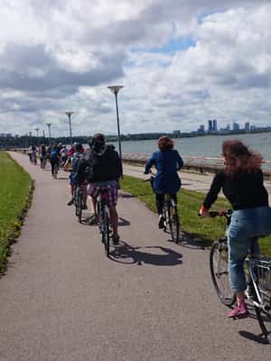 Bild Nr. 2 von Best of Tallinn 2-stündige Fahrradtour Aktivität in Tallinn, hochgeladen vom Anbieter