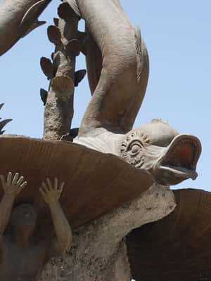 Bild Nr. 2 von Private Tour Giovinazzo: Schutz vor dem Meer und Schönheit Aktivität in Giovinazzo, hochgeladen vom Anbieter