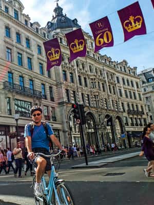 image n.2 of London: Guided Bike Tour of Central London activity in United Kingdom, uploaded by supplier