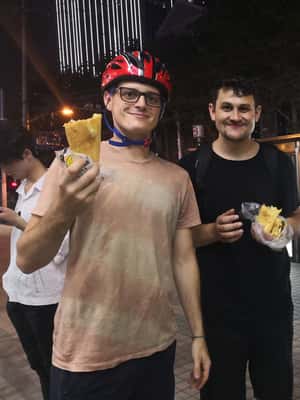 Image N°2 de Shanghai : 4 heures d'aventure dans la vie nocturne et de dégustation à vélo activité à Shanghaï, publiée par le prestataire