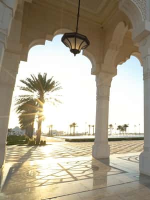 サプライヤーによってアップロードされた、アブダビのアブダビカスル・アル・ワタン宮殿＆庭園入場券の画像#2