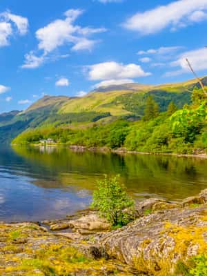 imagem n.2 de De Glasgow: Excursão a Loch Lomond, Trossachs e Castelo de Stirling atividade em Balloch, carregada pelo fornecedor