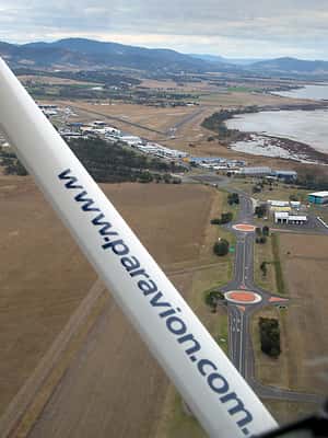 image n.2 of Hobart: Introductory Flying Lesson activity in Hobart, uploaded by supplier