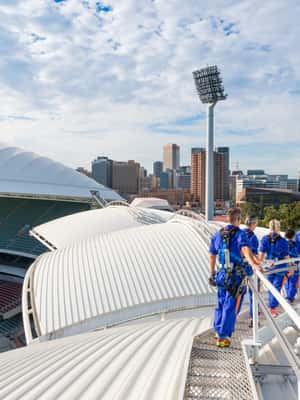 imagen n.º 2 de Adelaida: Experiencia de escalada en la azotea del Adelaide Oval actividad en Adelaida, subida por el proveedor