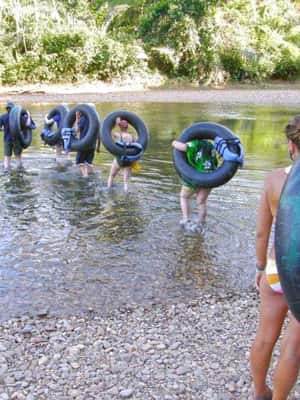 imaginea n.2 a activității San Ignacio: Cave Tubing cu prânz și opțional Zipline în San Ignacio, Belize, încărcată de organizator