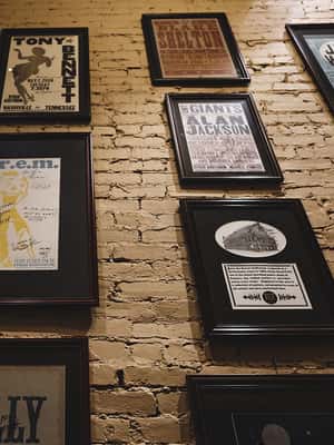 imagem n.2 de Nashville: excursão autoguiada ao auditório Ryman atividade em Nashville, carregada pelo fornecedor