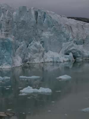 image n.2 of Stygge: Kayaking and Glacier Hike activity in Vestland County, uploaded by supplier