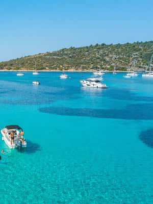 billede nr.2 af aktiviteten Trogir: Privat bådtur på en halvdagstur i Dalmatien, uploadet af udbyder