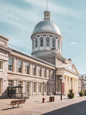 imagem n.2 de Montreal: Visita guiada a pé à Velha Montreal atividade em Montreal, carregada pelo fornecedor
