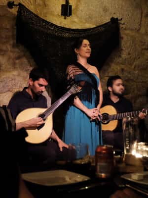 Bild Nr. 2 von Lissabon: Fado Show und portugiesisches Abendessen Aktivität in Lissabon, hochgeladen vom Anbieter