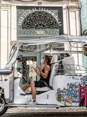 image n.2 of Lisbon: Food Tasting Tour by Tuk Tuk with 2 Stops activity in Lisbon, uploaded by supplier