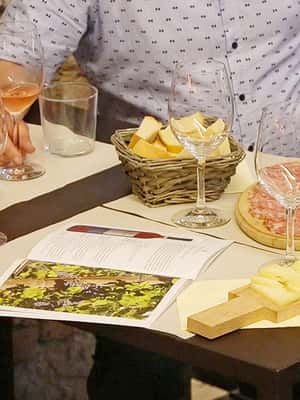 image n.2 of Lazise: Historical Center Wine Tasting Tour activity in Lombardy, uploaded by supplier