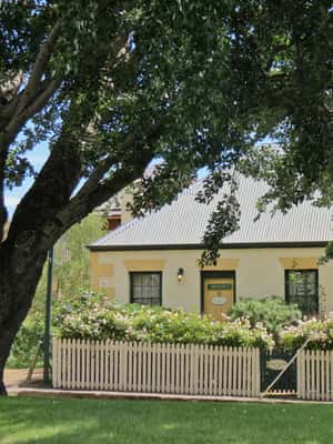 image n.2 of Hobart: Richmond Village Shuttle activity in Richmond, Tasmania, uploaded by supplier