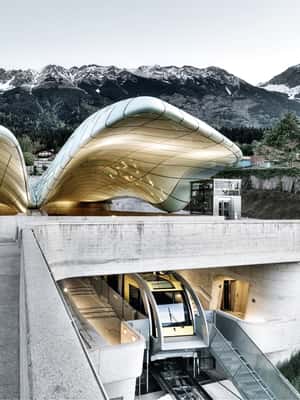 imagem n.2 de Innsbruck: Ingresso combinado Alpenzoo & Top of Innsbruck atividade em Innsbruck, carregada pelo fornecedor