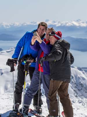 imagem n.2 de Bariloche: Excursão de 4 horas à base do Cerro Catedral atividade em Região dos Lagos, Argentina, carregada pelo fornecedor