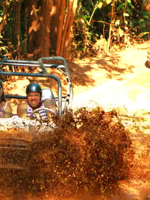 imagem n.2 de Falmouth: excursão guiada pelo Adventure Park em quadriciclo com almoço atividade em Clarendon, carregada pelo fornecedor