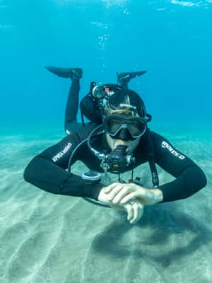 image n.2 of Tenerife: Scuba Diving Lesson and Abades Protected Area Dive activity in Arico, uploaded by supplier