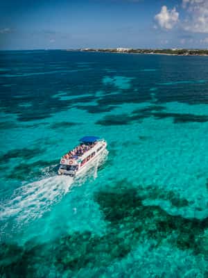 image n.2 of From Cancun: Isla Mujeres Snorkeling & Beach Boat Day Tour activity in Cancún, uploaded by supplier