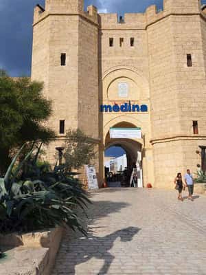 Immagine nº 2 di Da Tunisi o Hammamet: tour di Hammamet e Nabeul attività a Qayrawan, caricata dal fornitore