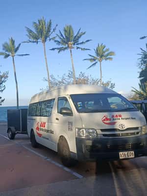 afbeelding n.2 van Airlie Beach: Transfer van/naar luchthaven Whitsunday Coast activiteit in Thoopara, geüpload door aanbieder