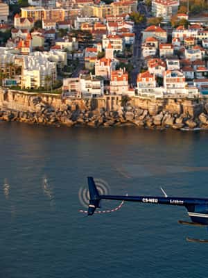 Bild Nr. 2 von Lissabon: Hubschrauber Tour über Estoril & Cascais Aktivität in Lissabon, hochgeladen vom Anbieter