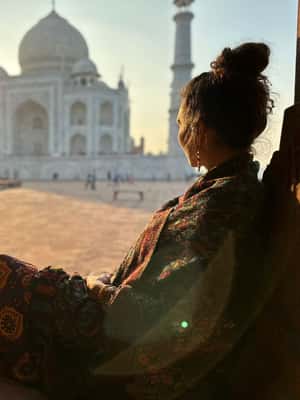 image n.2 of Agra: Taj Mahal and Mausoleum Guided Tour with Skip-the-Line activity in Agra, uploaded by supplier