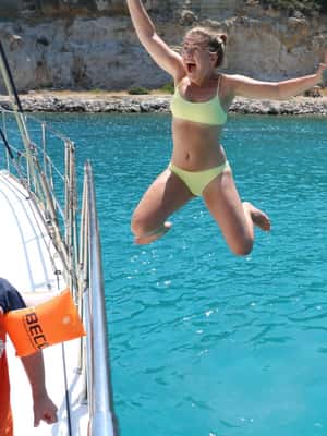 imaginea n.2 a activității Din Rhodes: Croazieră privată cu catamaran All Inclusive în Dodecanezul, încărcată de organizator