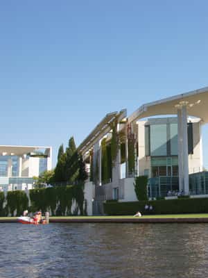 image n.2 of Berlin: Dinner Cruise on the Spree with Prosecco activity in Berlin, uploaded by supplier