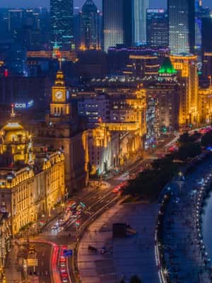 imagen n.º 2 de Shanghai: Excursión Nocturna en Crucero por el Río con Cena al Estilo Xinjiang actividad en Shanghái, subida por el proveedor