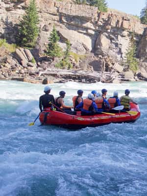 Image N°2 de Banff : Rafting en eaux vives au canyon Horseshoe activité à Alberta, publiée par le prestataire