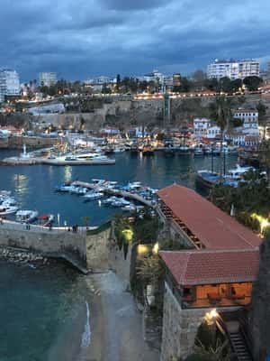 Antalya içindeki Antalya: Tatlı Tadımı ile Eski Şehir Yürüyüş Turu etkinliğinin tedarikçi tarafından yüklenen 2 no'lu görseli