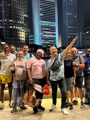 Singapore: Guided Street Food Tour at Night