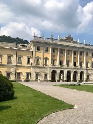Immagine nº 2 di Lago di Como: Tour guidato a piedi - Centro di Como attività a Lombardia, caricata dal fornitore
