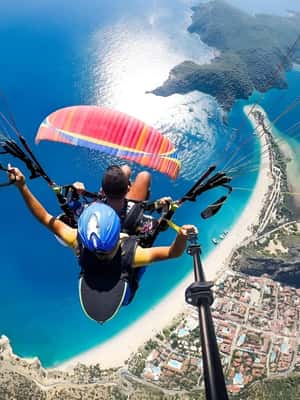 Alanya içindeki Antalya/Belek: İsteğe Bağlı Transfer ile Alanya'da Yamaç Paraşütü etkinliğinin tedarikçi tarafından yüklenen 2 no'lu görseli