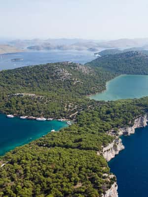 Obraz nr 2 z atrakcji WYCIECZKA-NIESPODZIANKA KORNATI I TELASCICA Rejs wycieczkowy (po polsku) w Dalmacja, przesłany przez organizatora